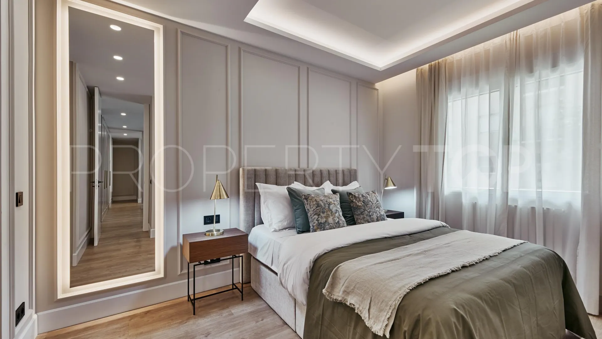 3 bedrooms Castellana flat for sale