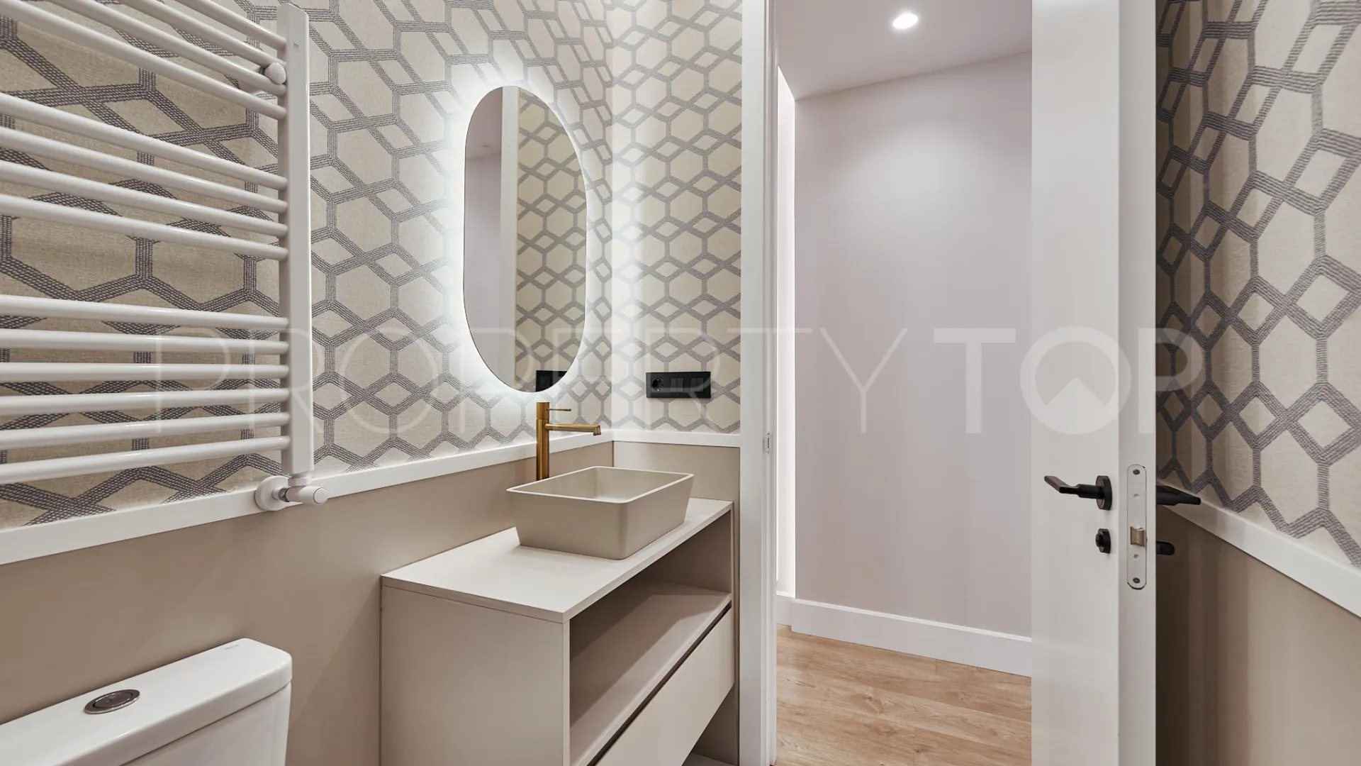 3 bedrooms Castellana flat for sale