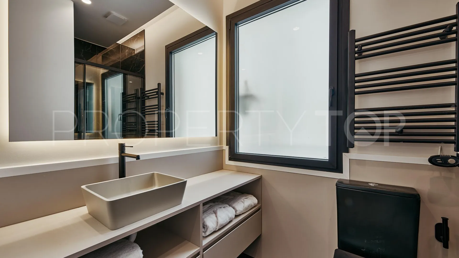 3 bedrooms Castellana flat for sale