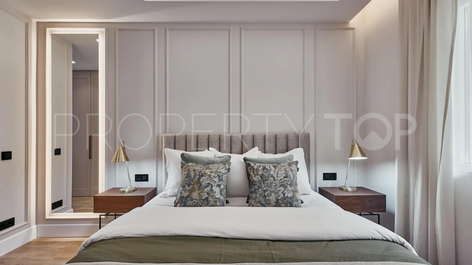 3 bedrooms Castellana flat for sale