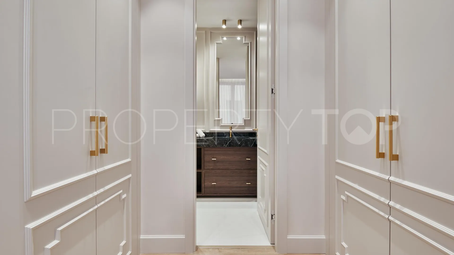 Apartamento en venta con 5 dormitorios en Chueca-Justicia
