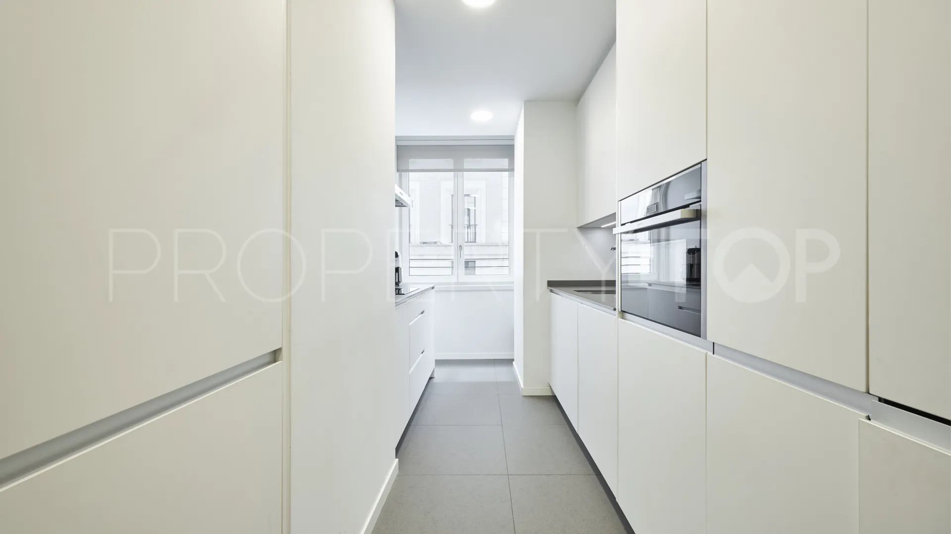 For sale apartment in Malasaña-Universidad with 2 bedrooms