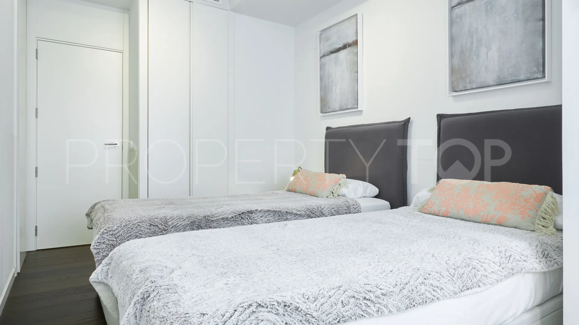For sale apartment in Malasaña-Universidad with 2 bedrooms