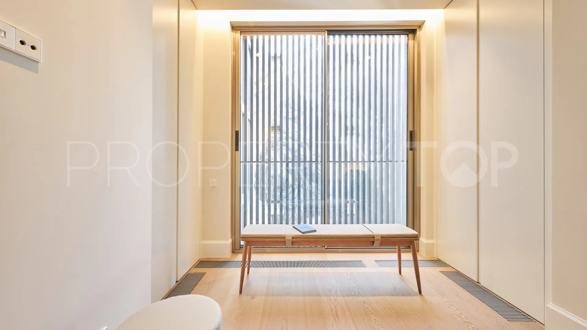 3 bedrooms apartment in Recoletos for sale