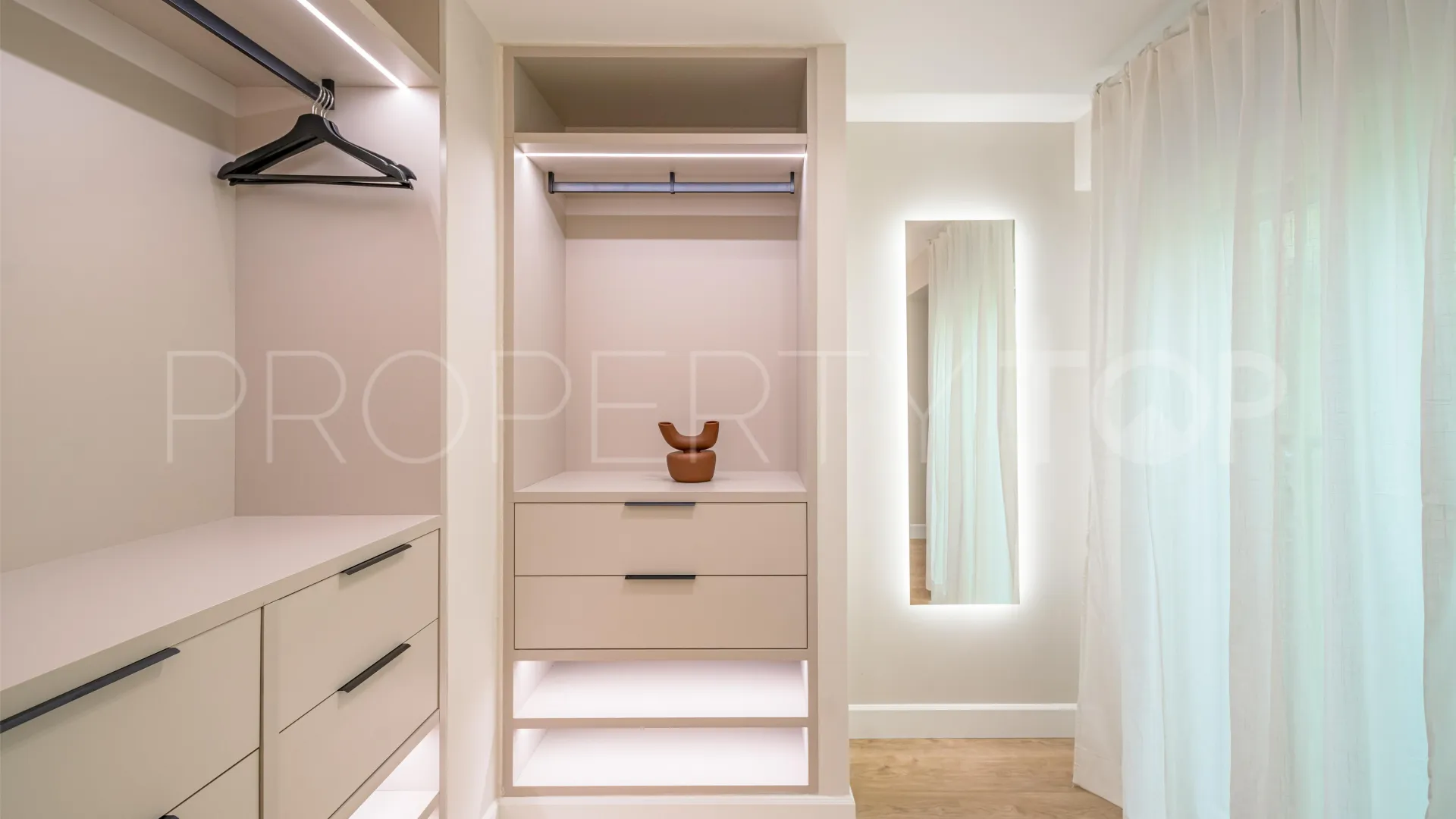 Goya, duplex con 2 dormitorios en venta
