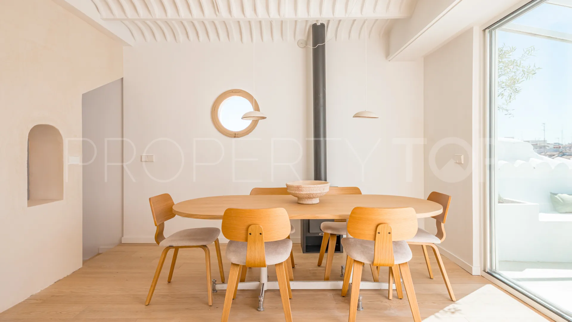 Se vende piso de 4 dormitorios en Madrid - Centro
