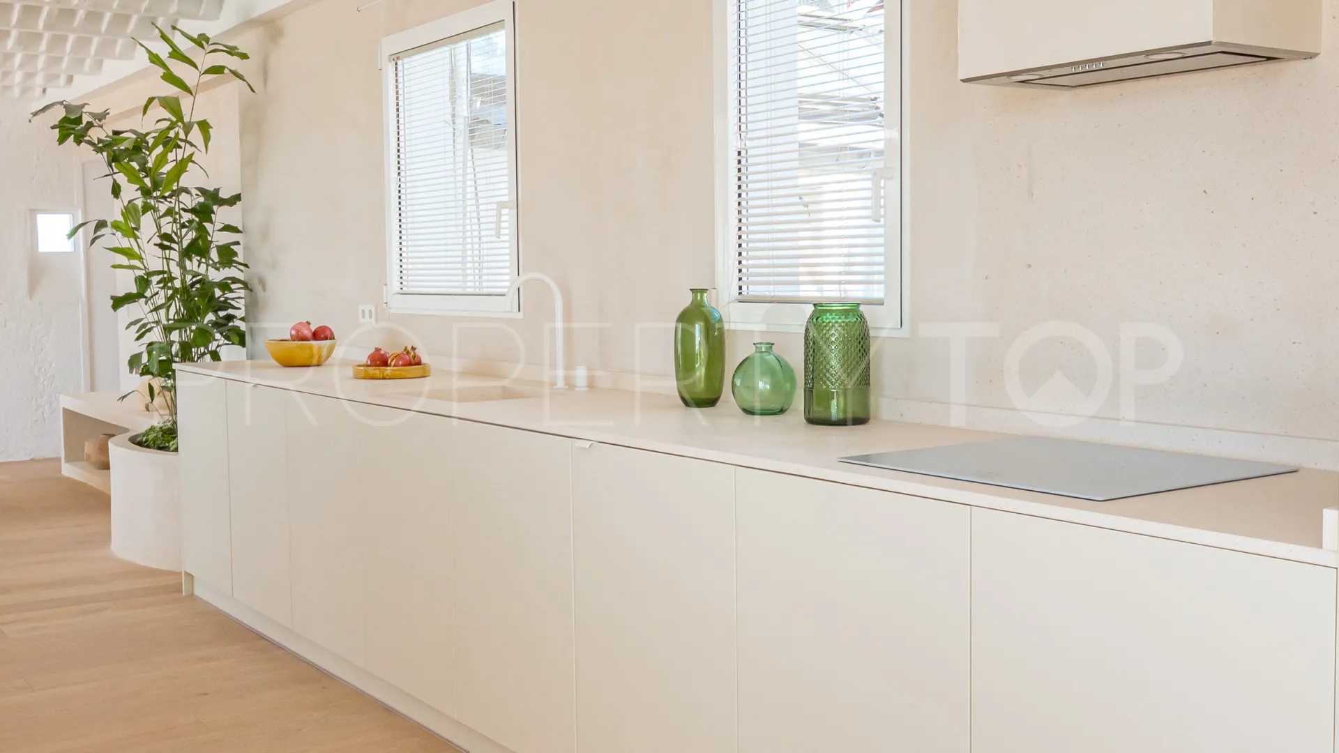 Se vende piso de 4 dormitorios en Madrid - Centro
