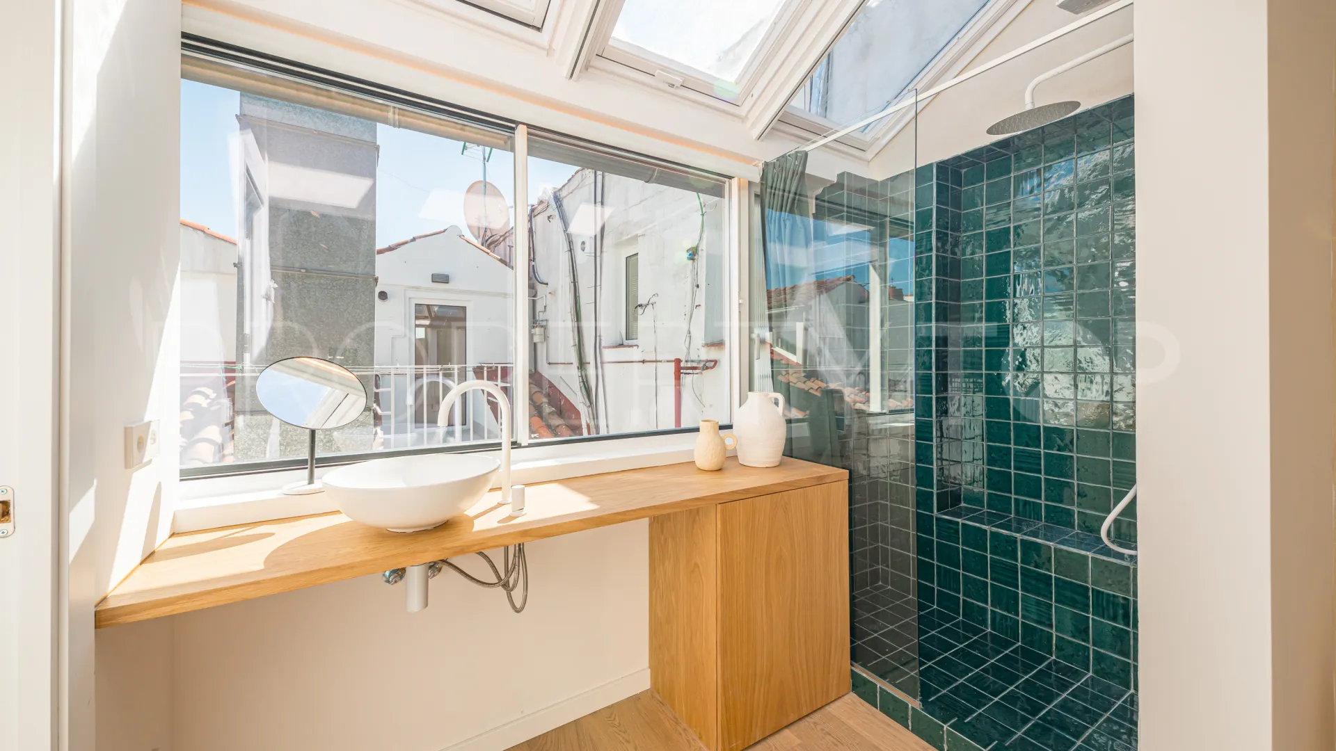 Se vende piso de 4 dormitorios en Madrid - Centro
