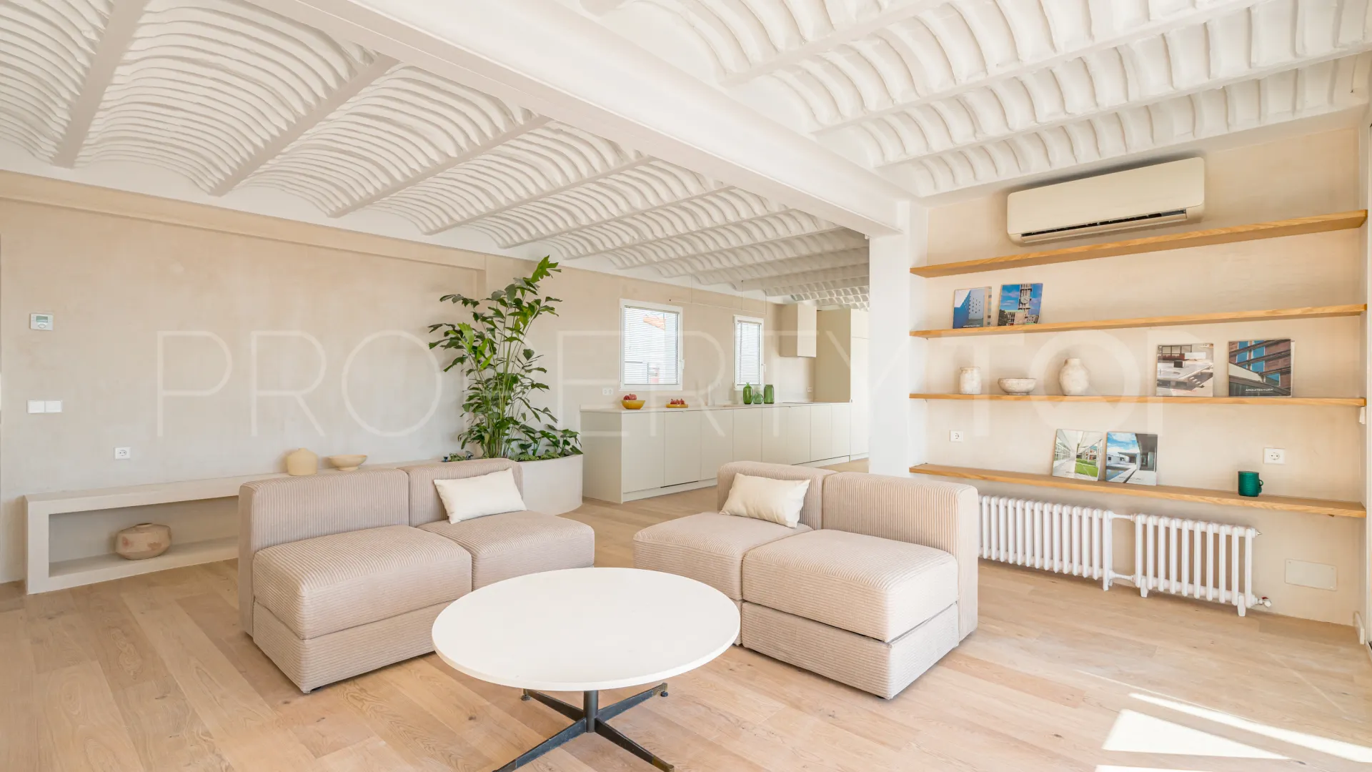 Se vende piso de 4 dormitorios en Madrid - Centro