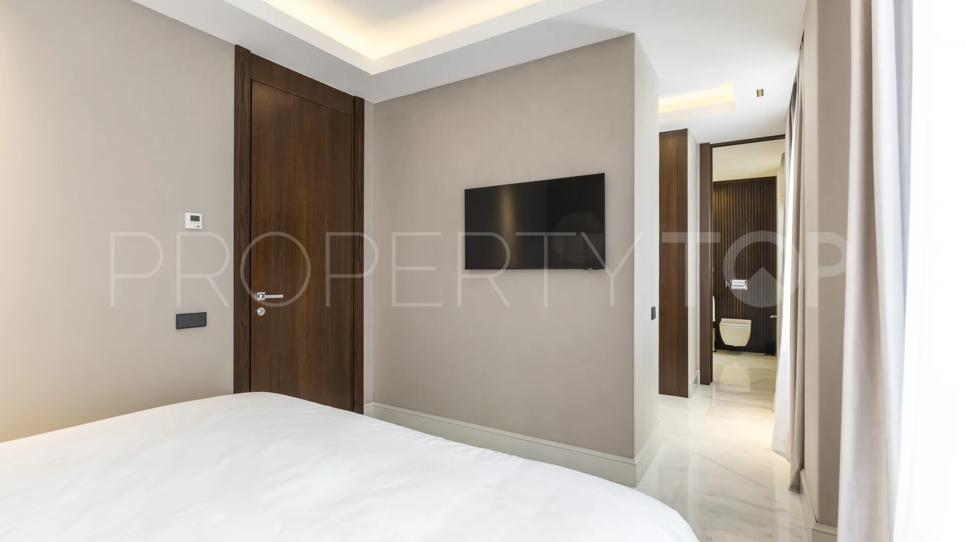 3 bedrooms Castellana flat for sale