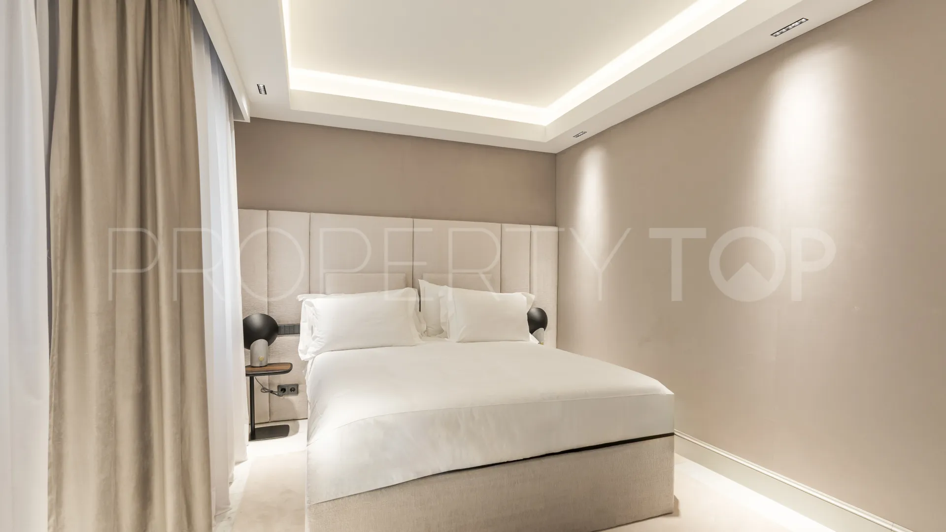 3 bedrooms Castellana flat for sale