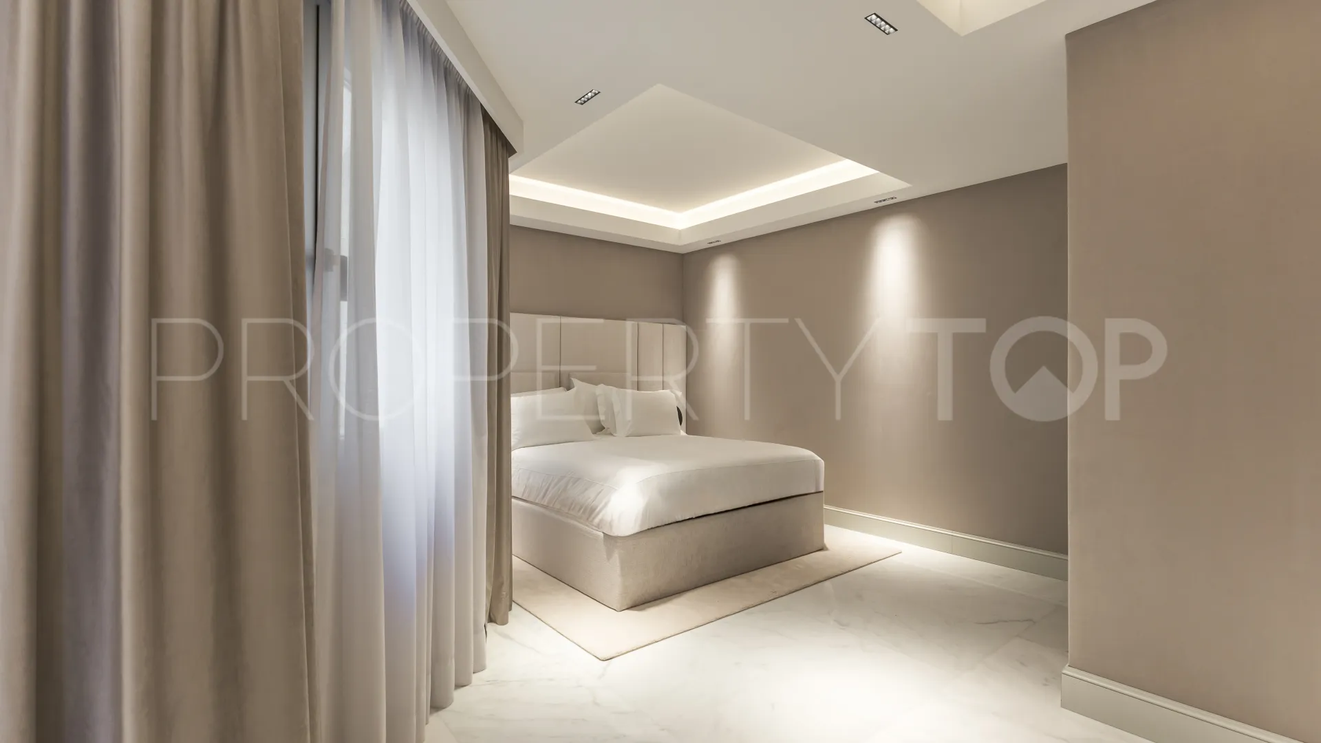 3 bedrooms Castellana flat for sale