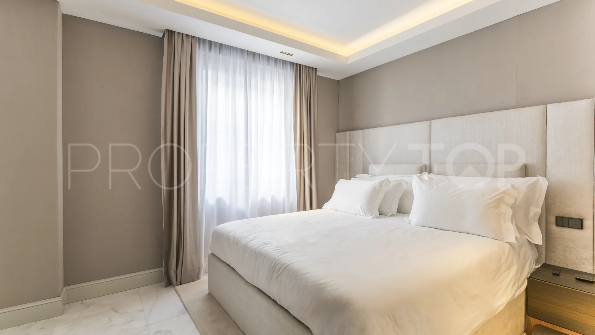 3 bedrooms Castellana flat for sale