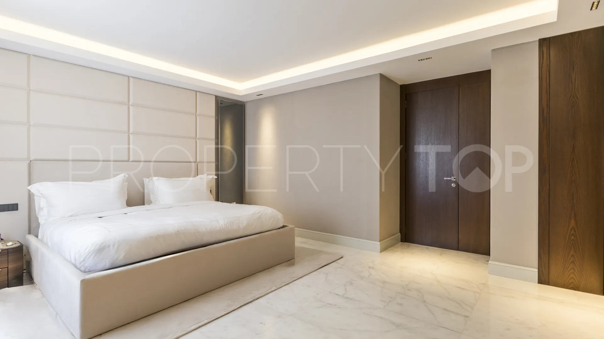 3 bedrooms Castellana flat for sale