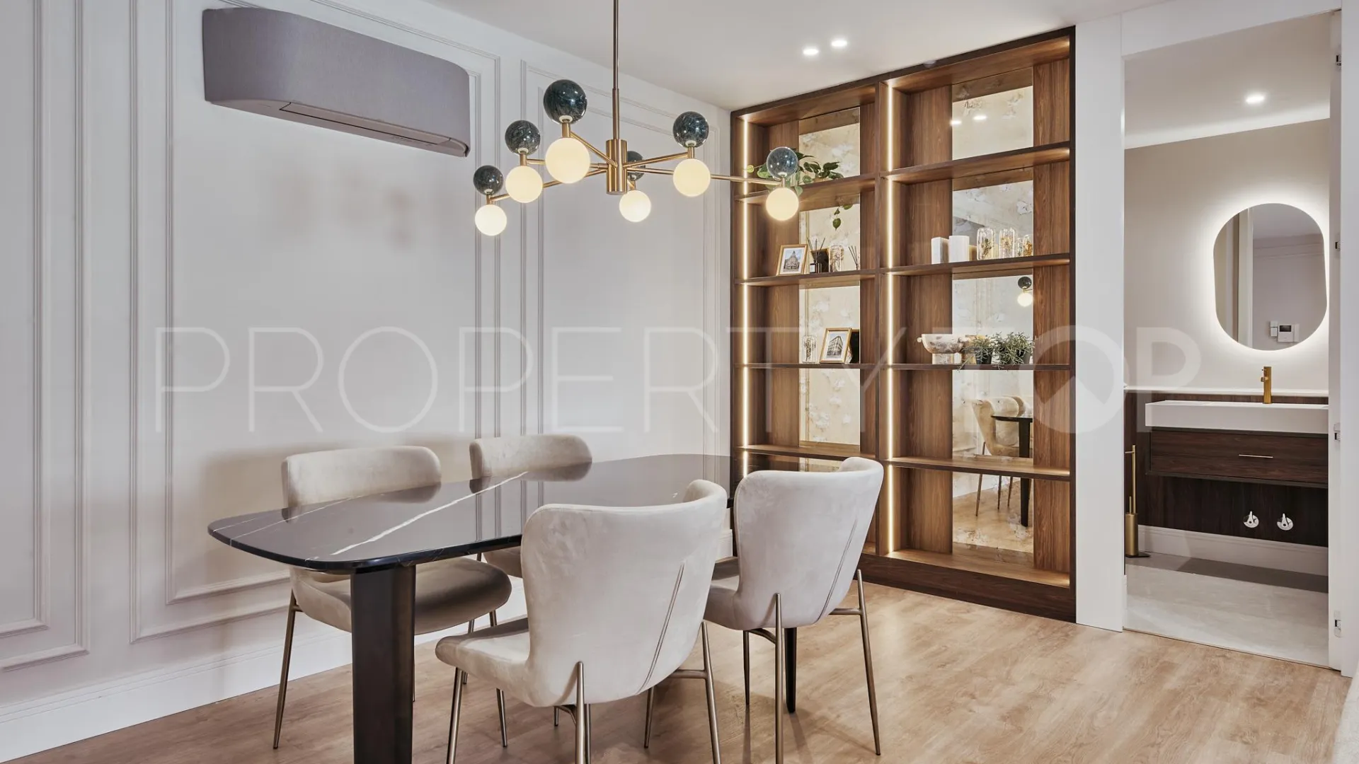 Comprar piso con 3 dormitorios en Goya