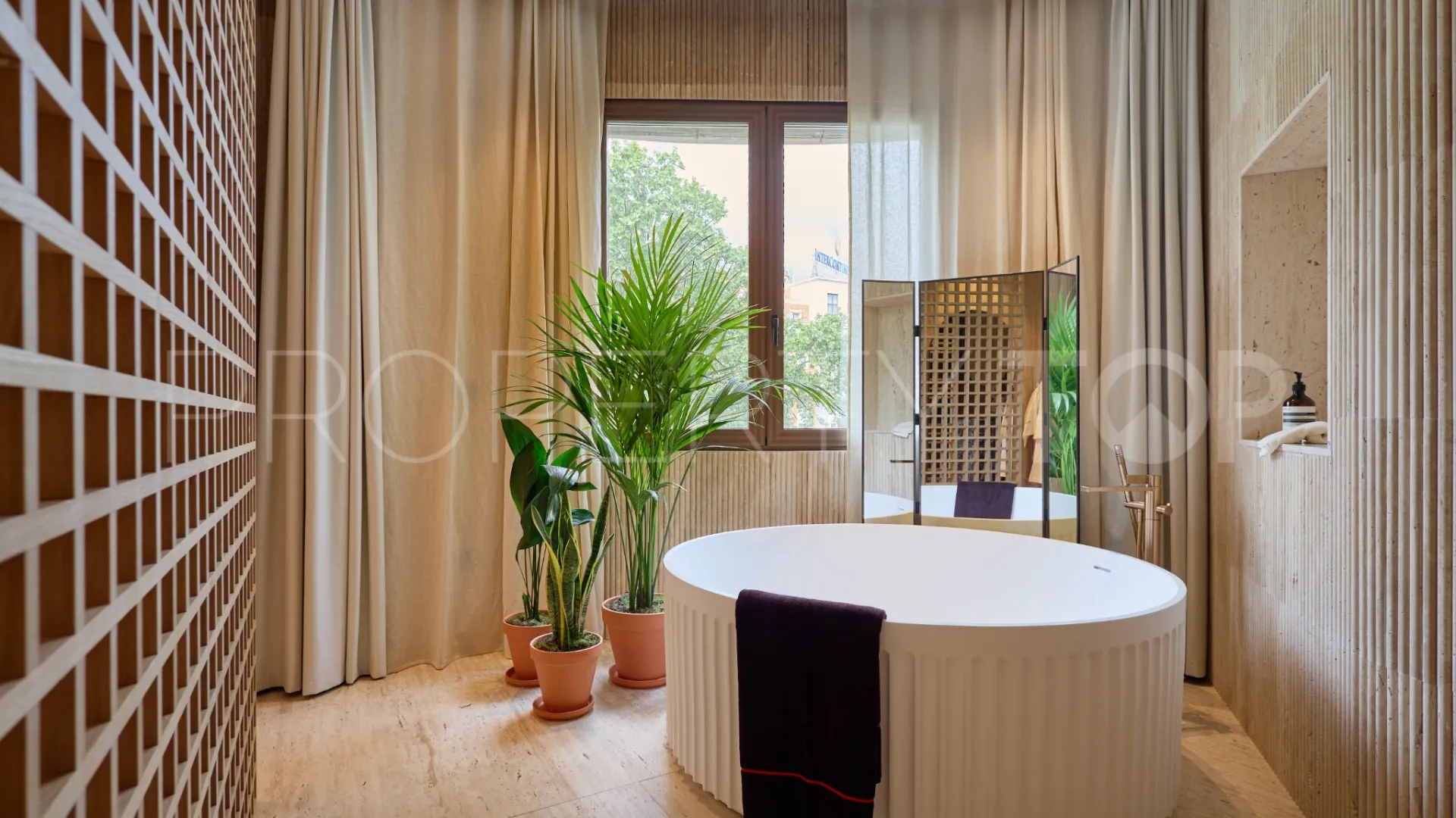 Piso a la venta en Castellana con 5 dormitorios