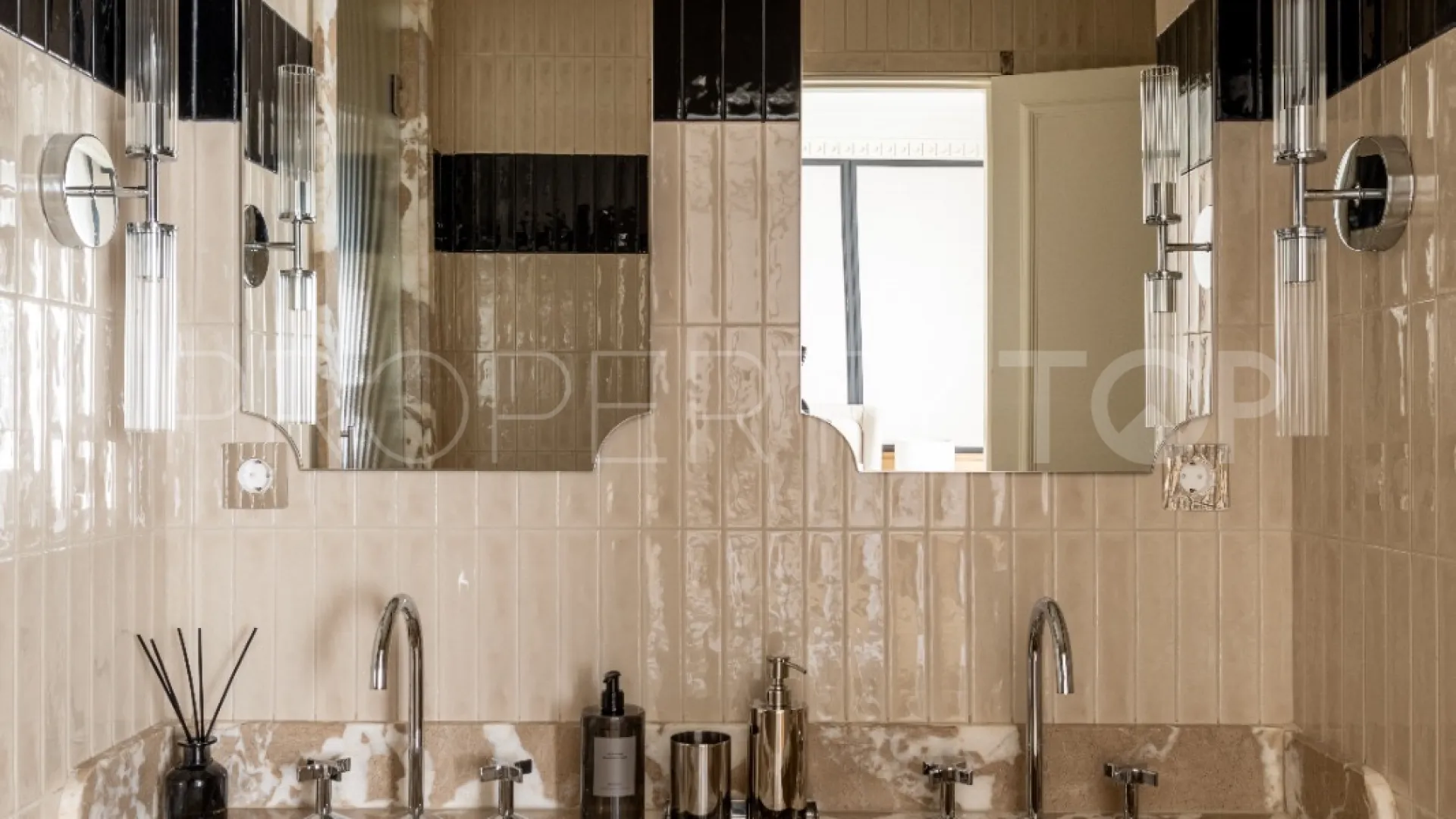 3 bedrooms flat for sale in Castellana