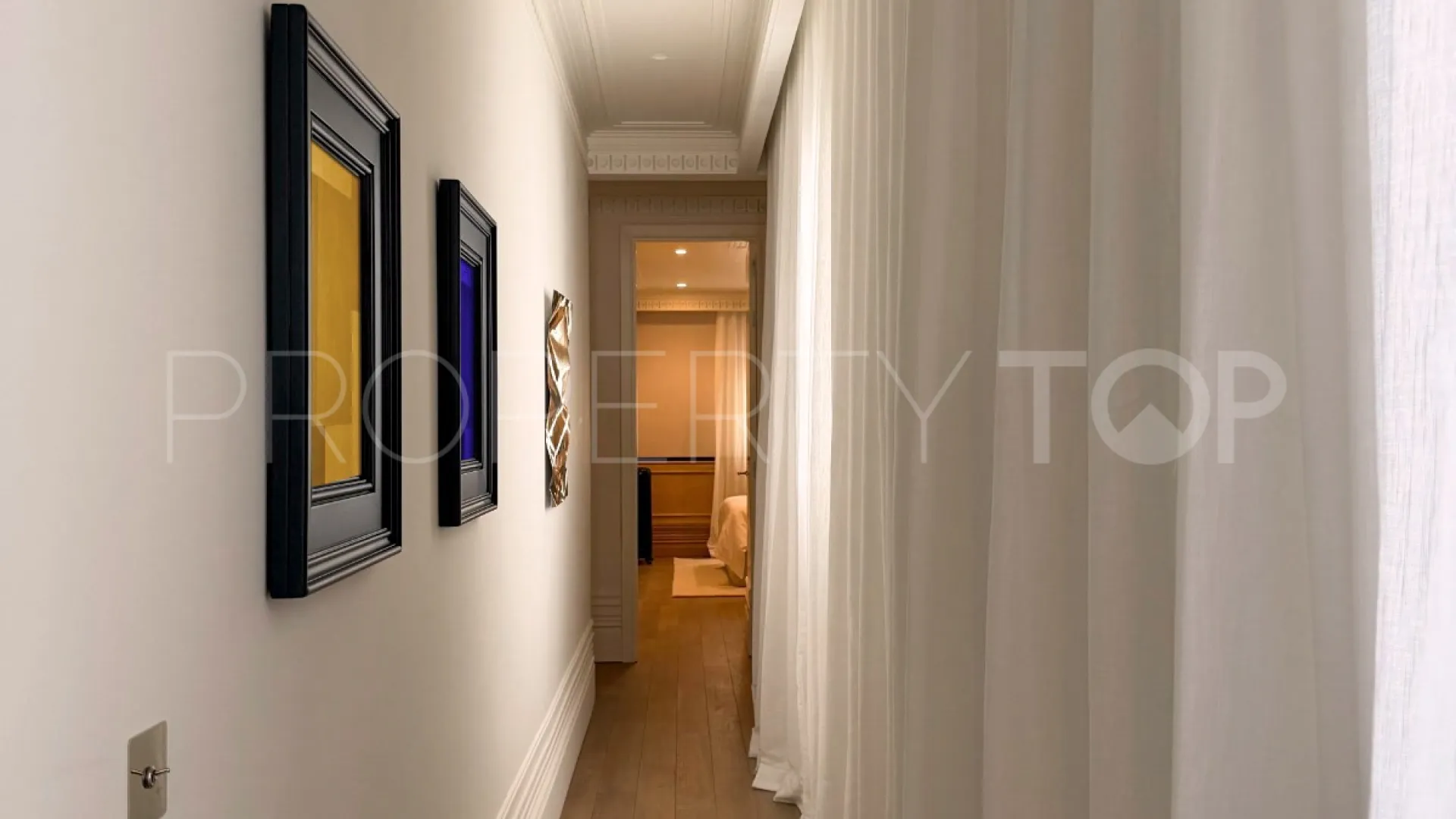 3 bedrooms flat for sale in Castellana
