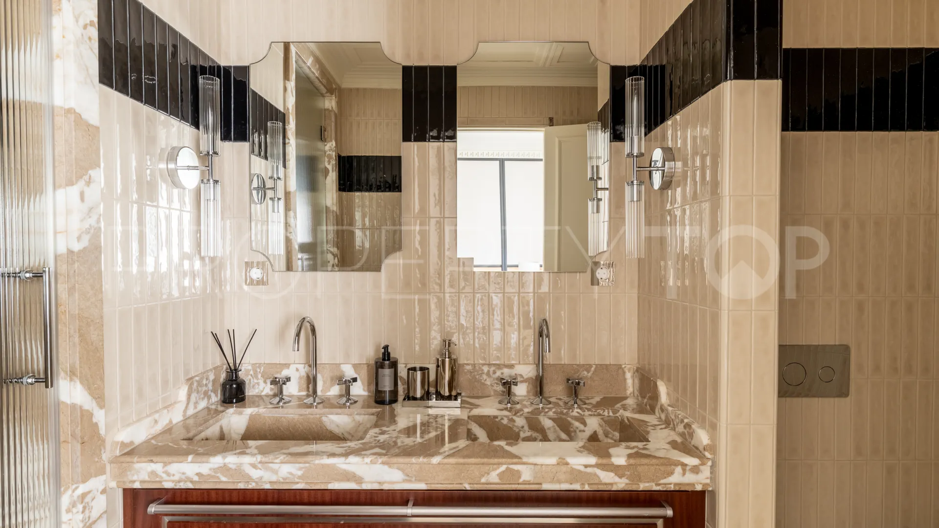 3 bedrooms flat for sale in Castellana