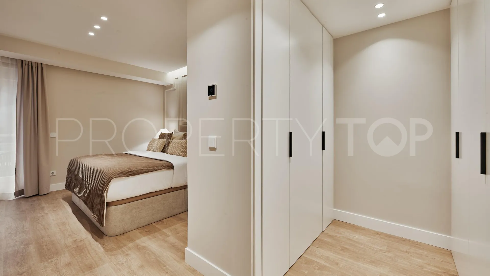 Piso a la venta en Castellana