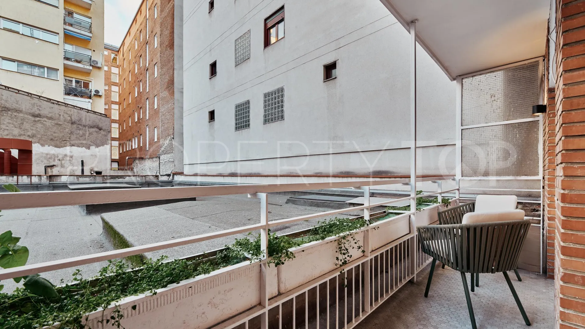 Piso a la venta en Castellana