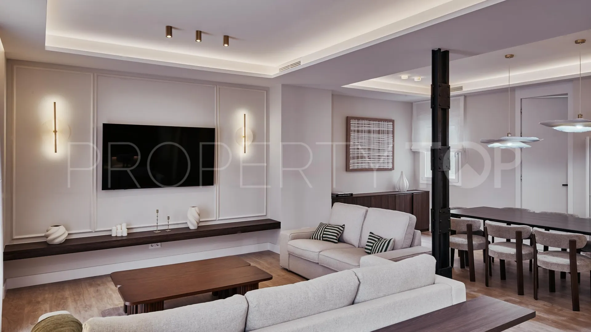 Piso a la venta de 3 dormitorios en Castellana