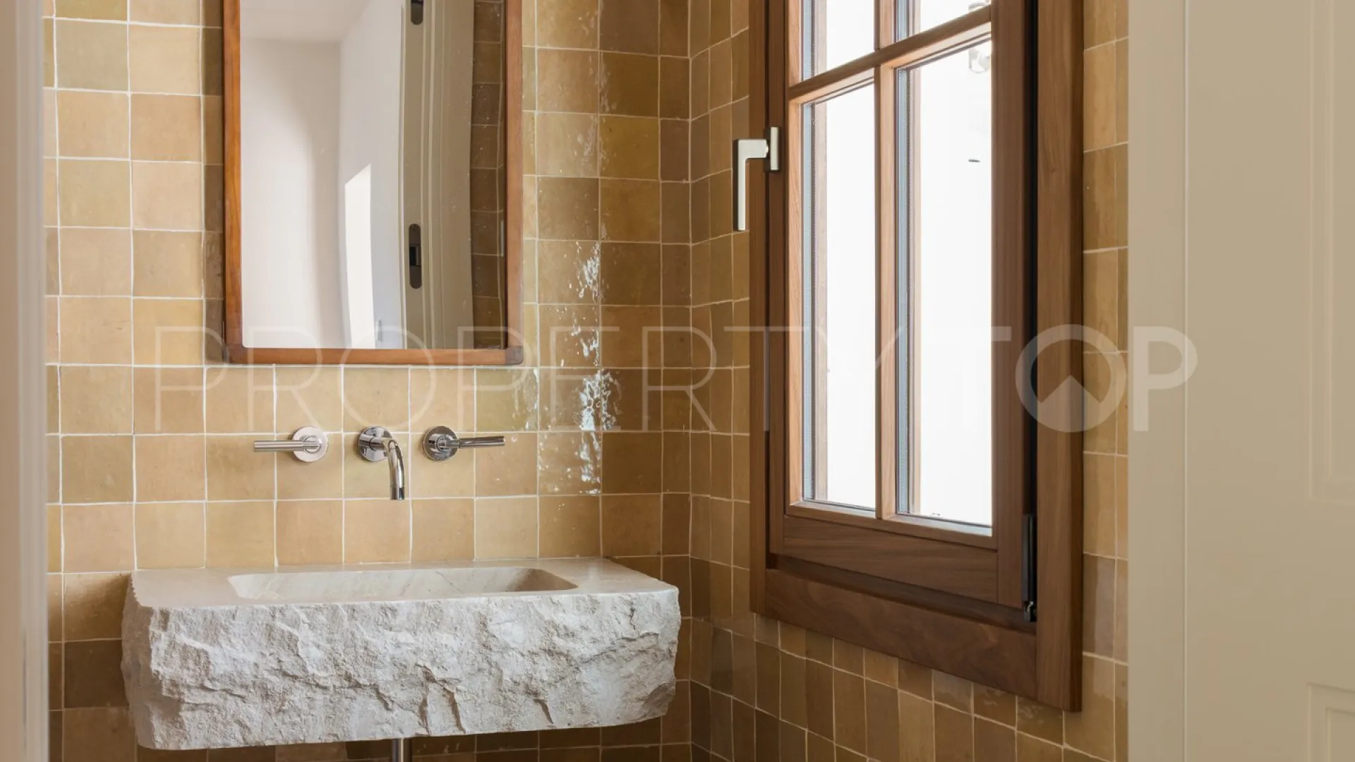 For sale El Madroñal house