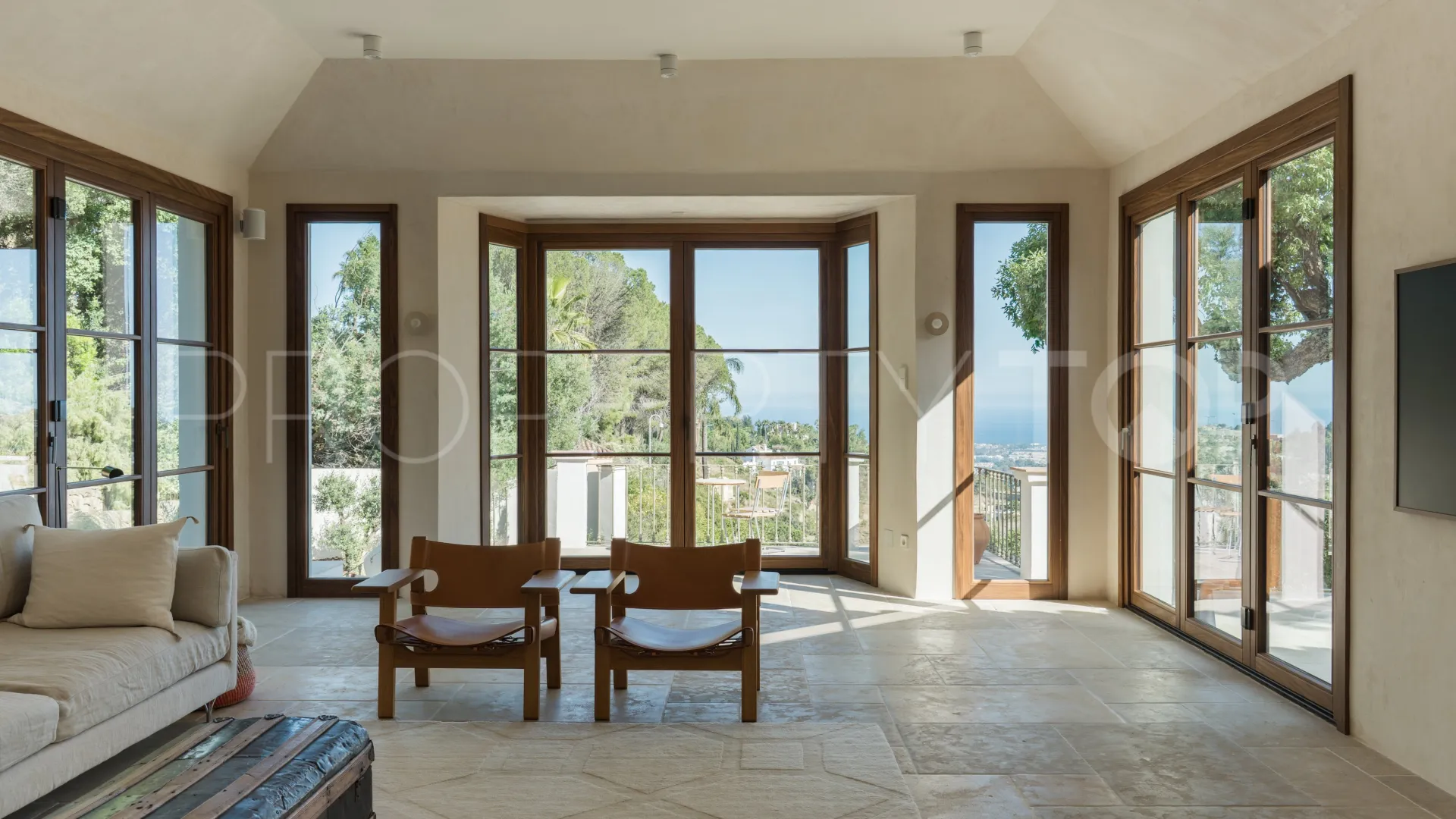 For sale El Madroñal house