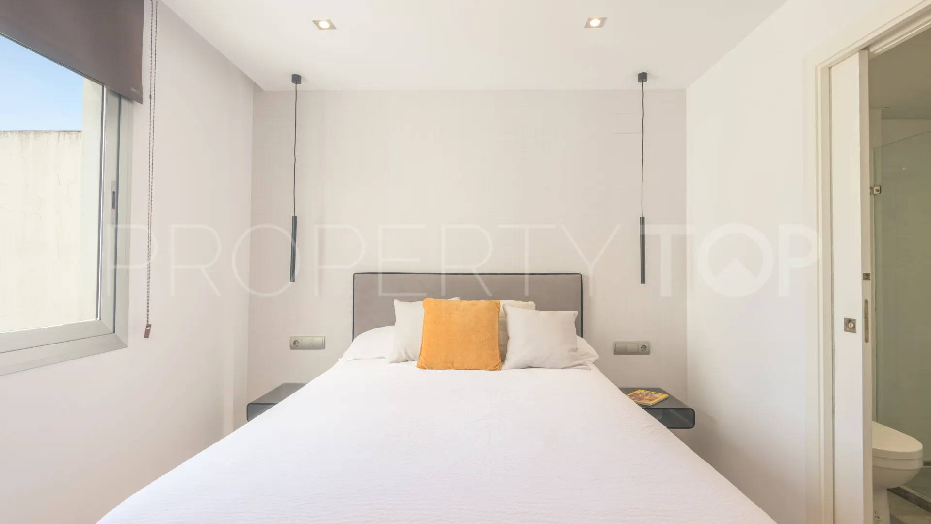 For sale apartment with 2 bedrooms in Malaga
