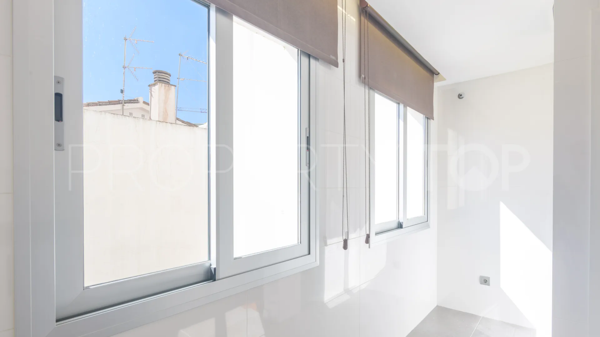 For sale apartment with 2 bedrooms in Malaga