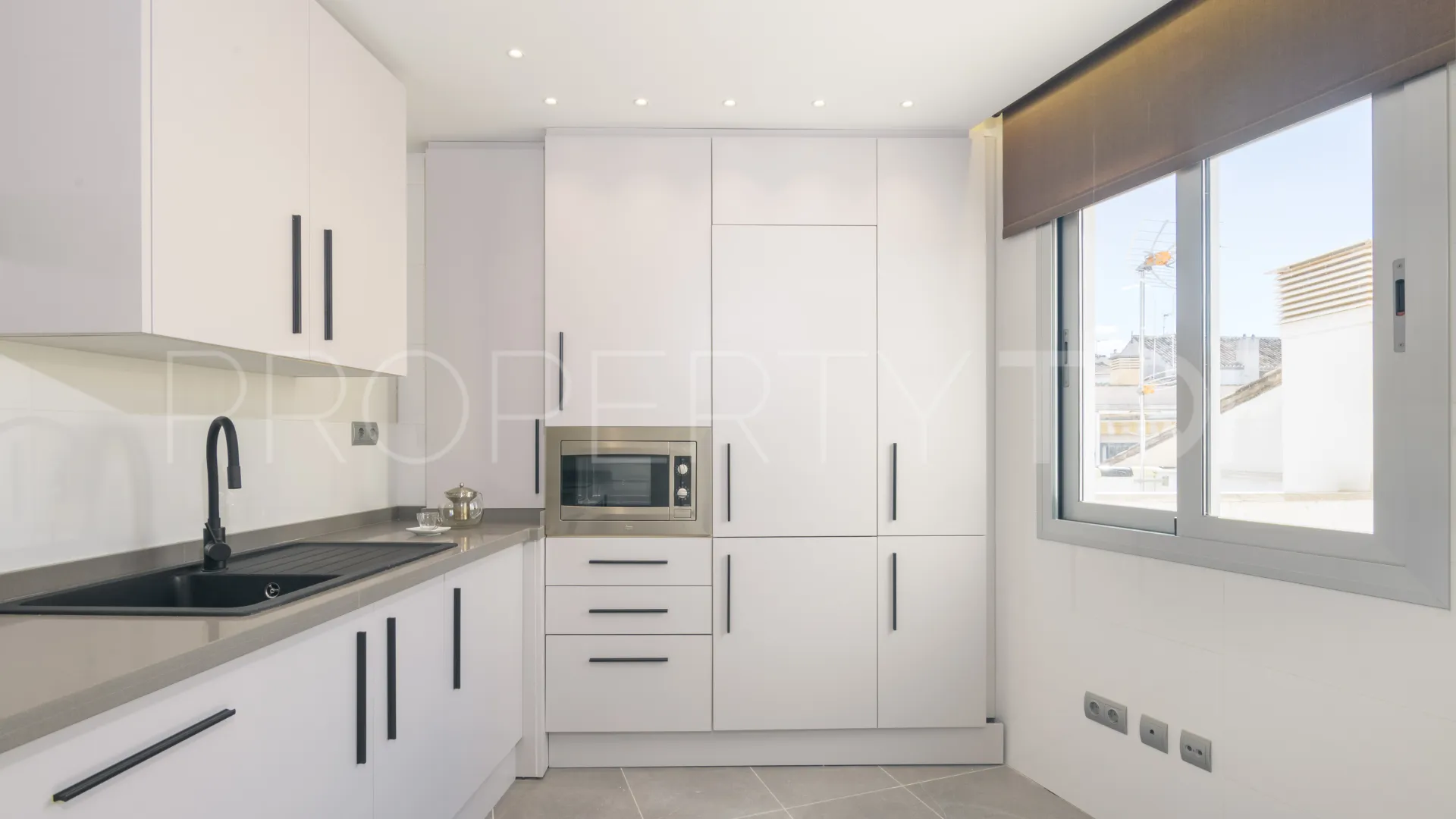 For sale apartment with 2 bedrooms in Malaga