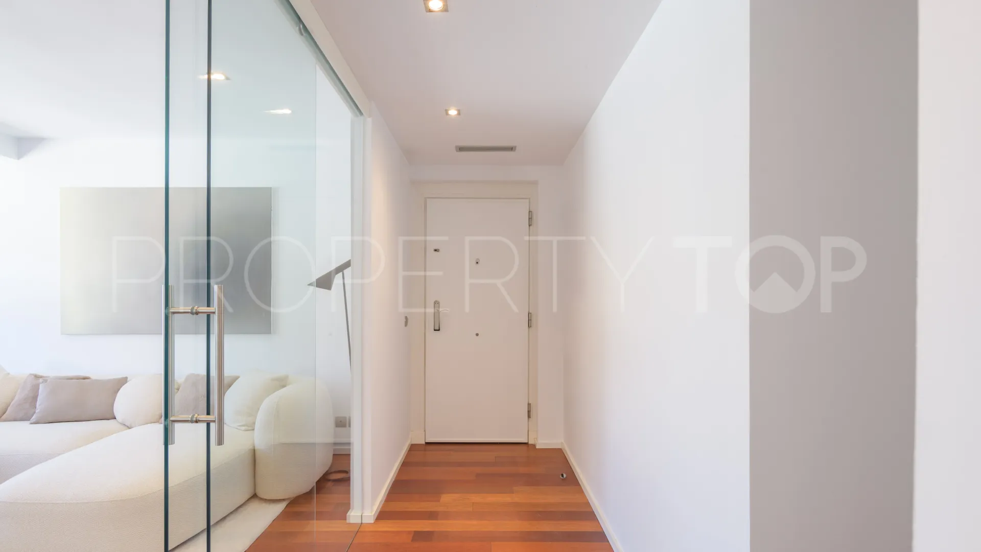 For sale apartment with 2 bedrooms in Malaga
