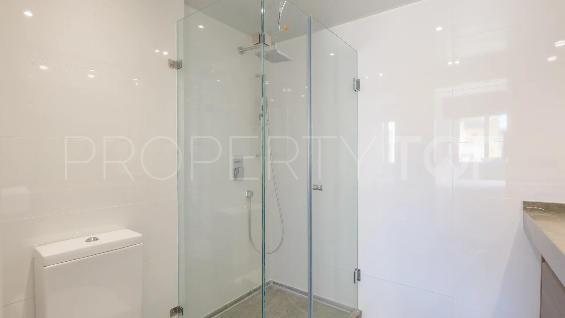 For sale apartment with 2 bedrooms in Malaga