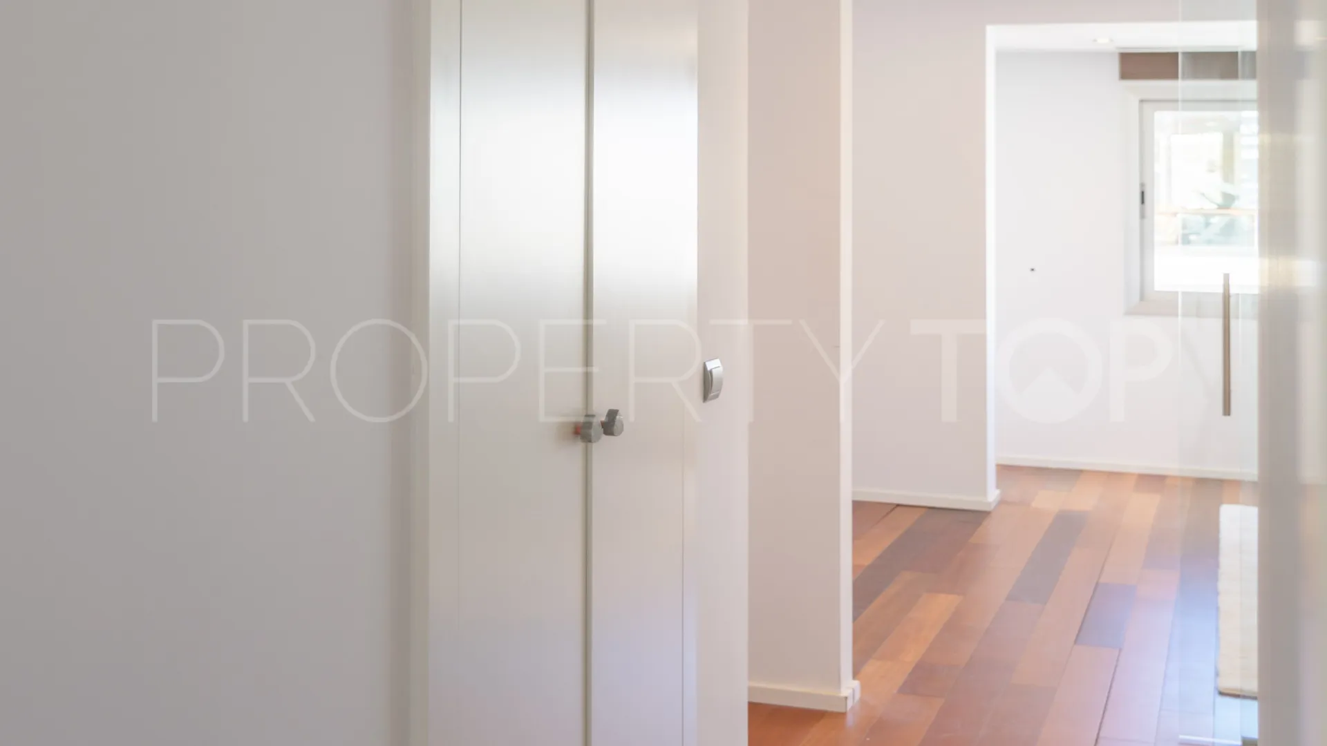 For sale apartment with 2 bedrooms in Malaga