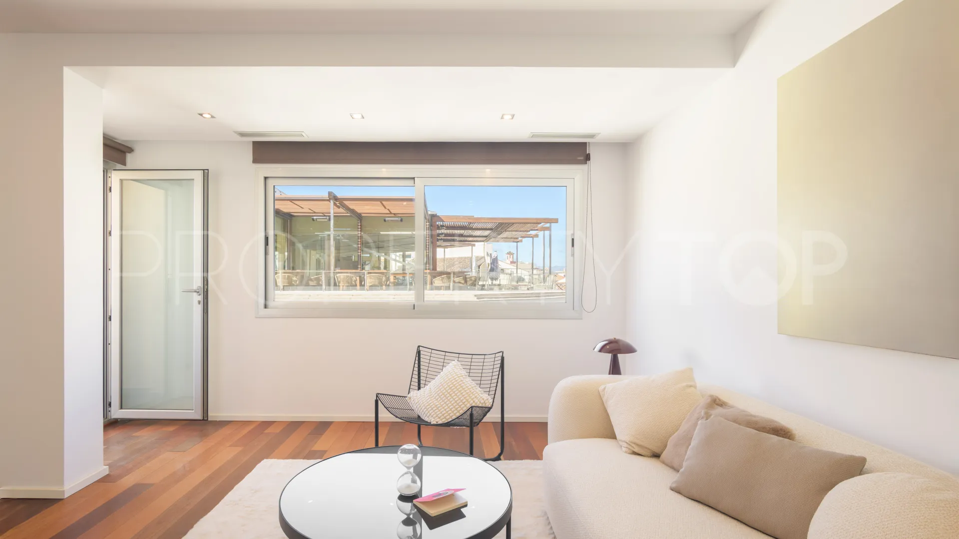 For sale apartment with 2 bedrooms in Malaga
