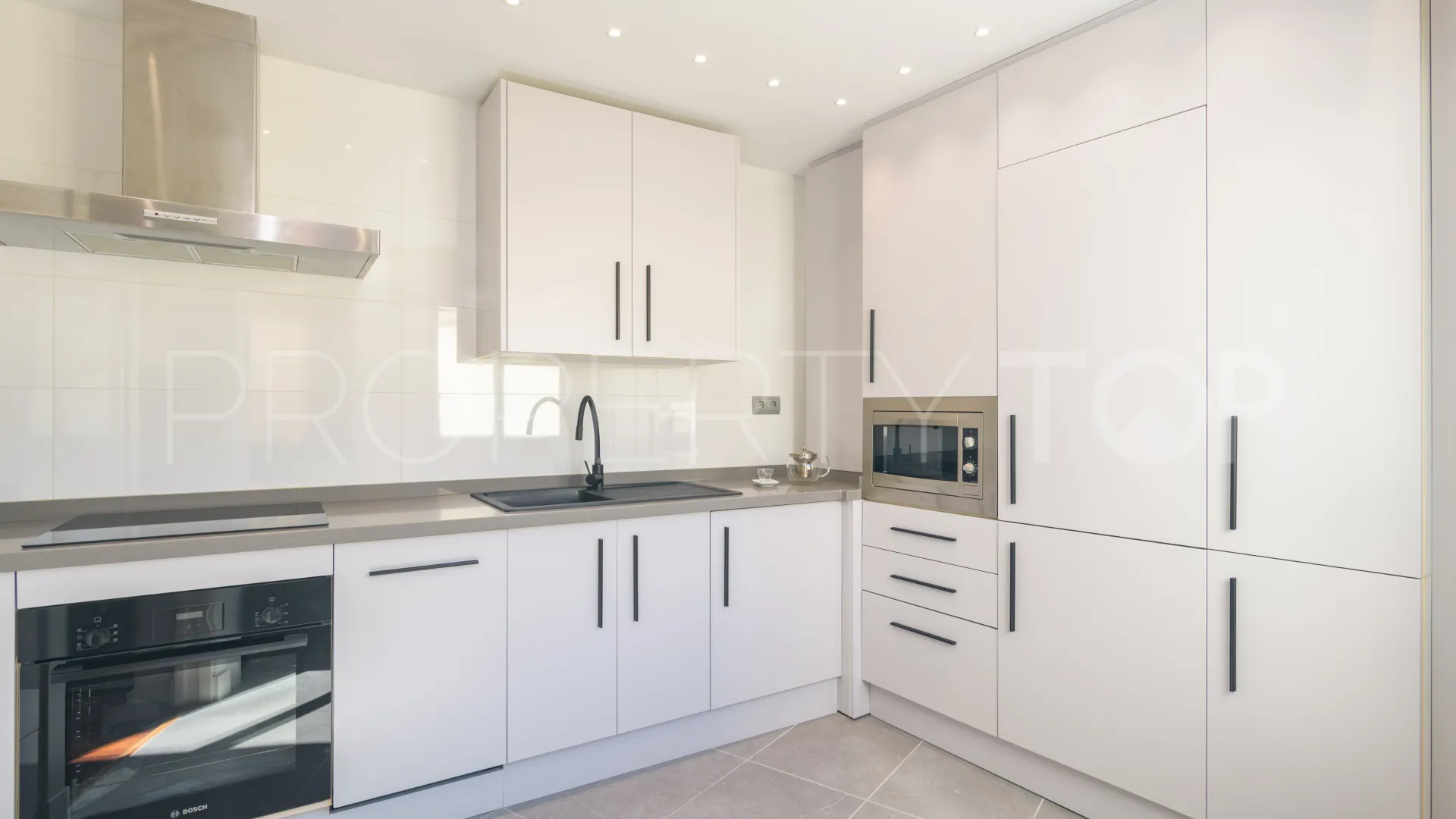 For sale apartment with 2 bedrooms in Malaga