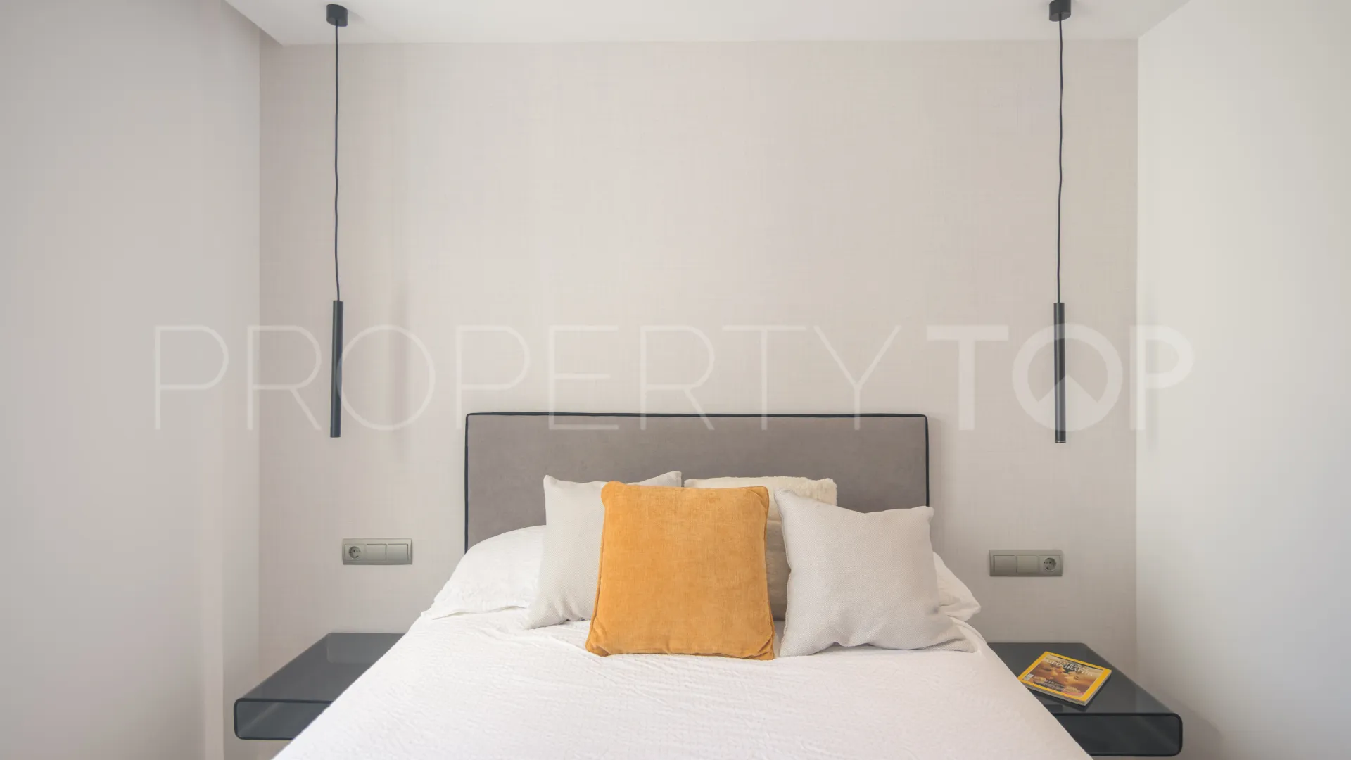 For sale apartment with 2 bedrooms in Malaga