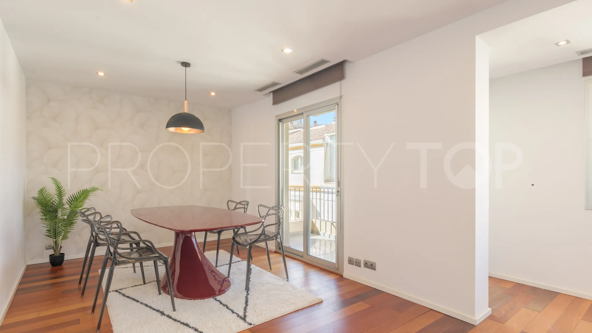 For sale apartment with 2 bedrooms in Malaga