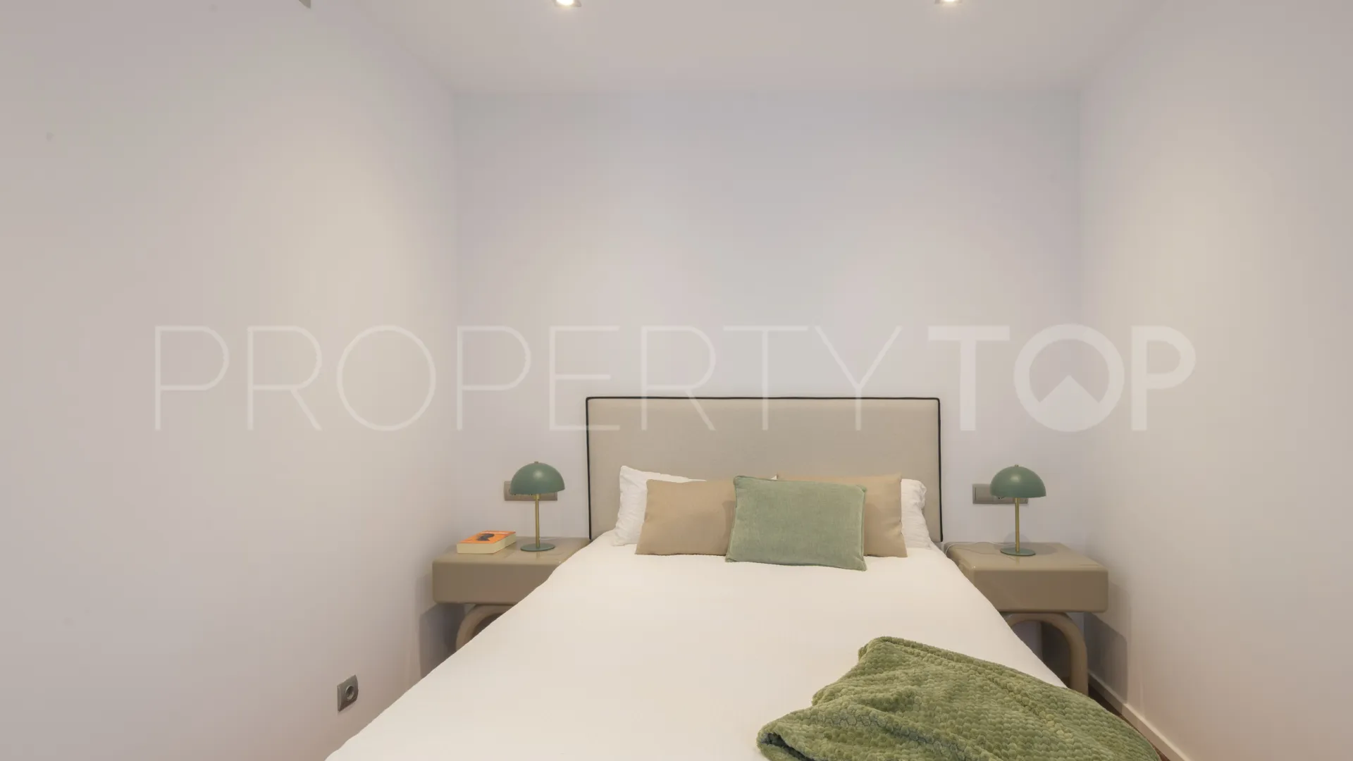 For sale apartment with 2 bedrooms in Malaga