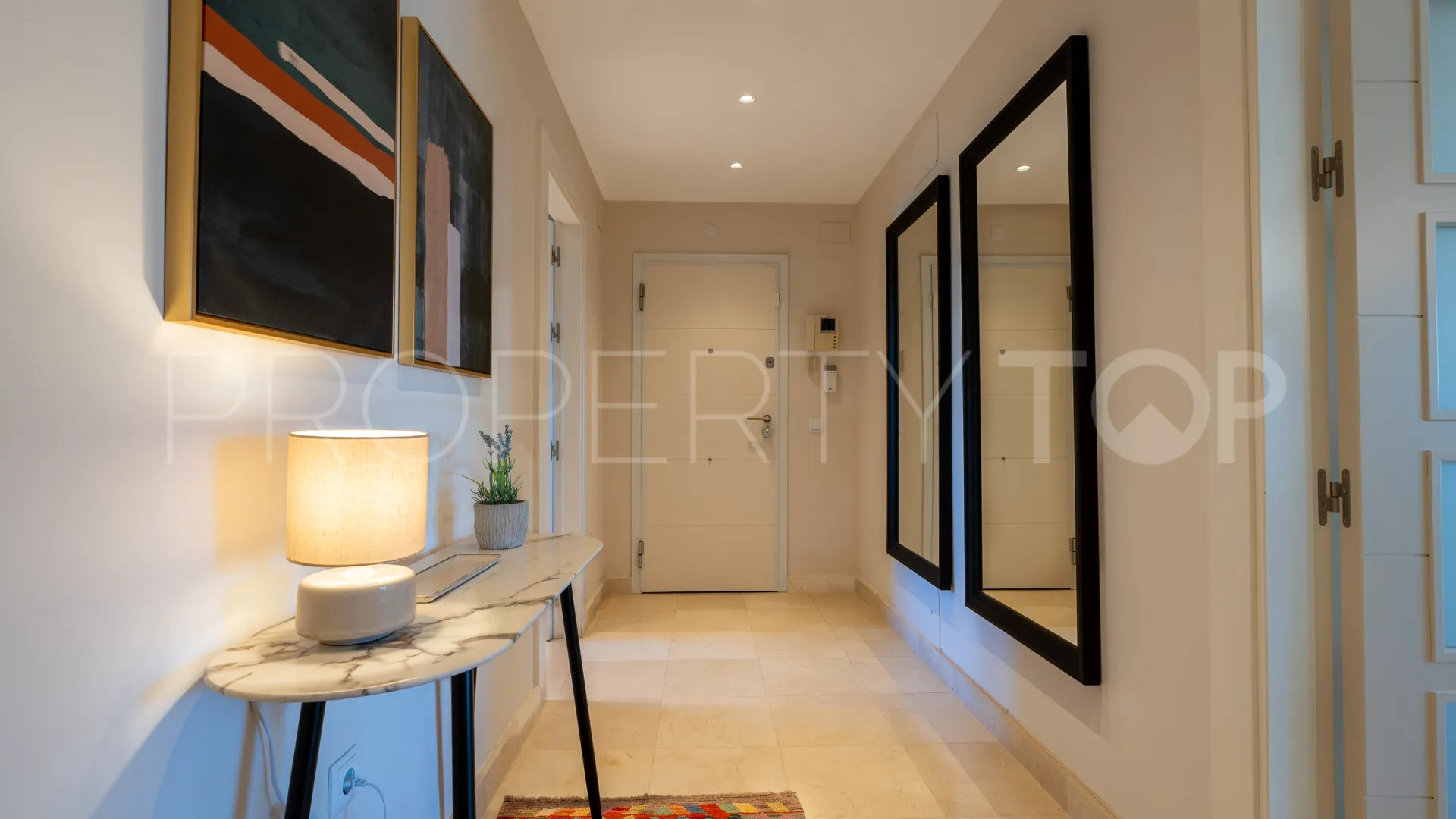Benahavis apartment for sale