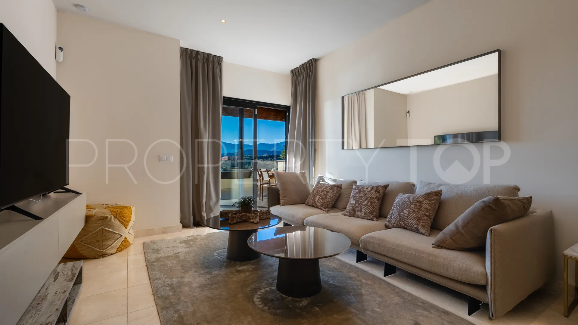 Benahavis apartment for sale