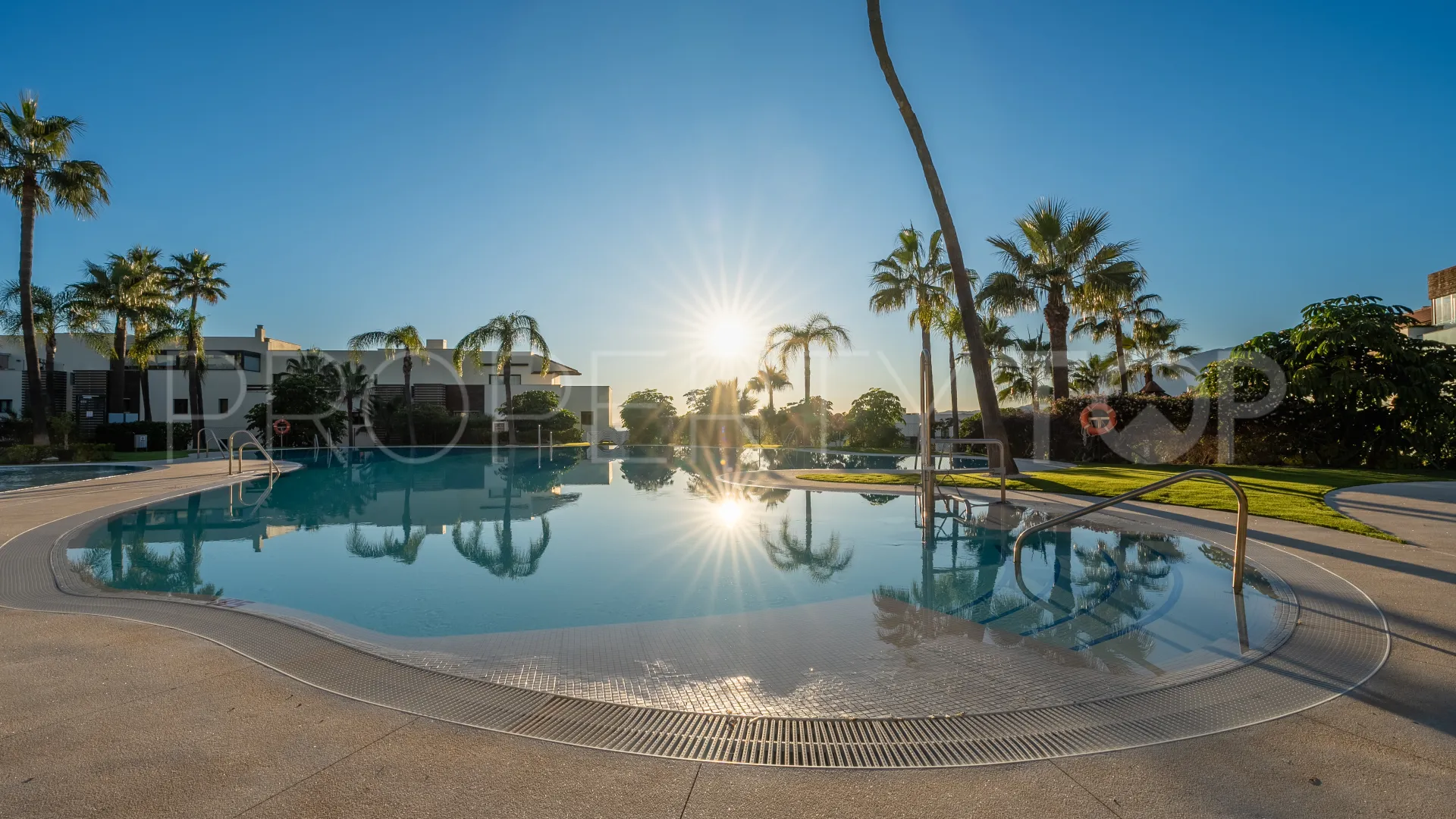Benahavis apartment for sale