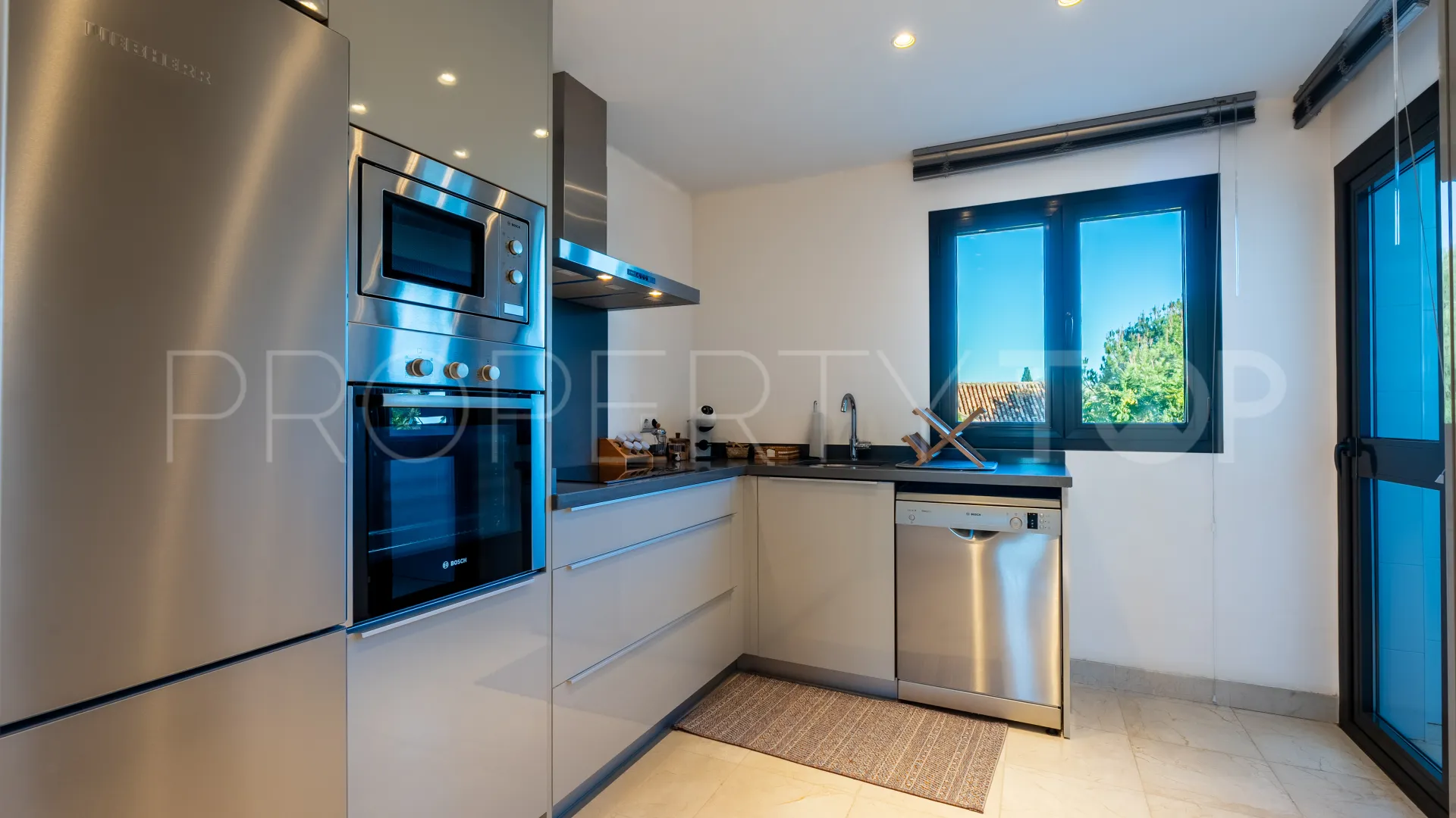 Benahavis apartment for sale