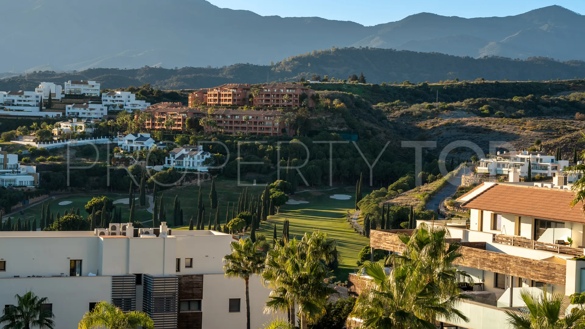 Benahavis apartment for sale