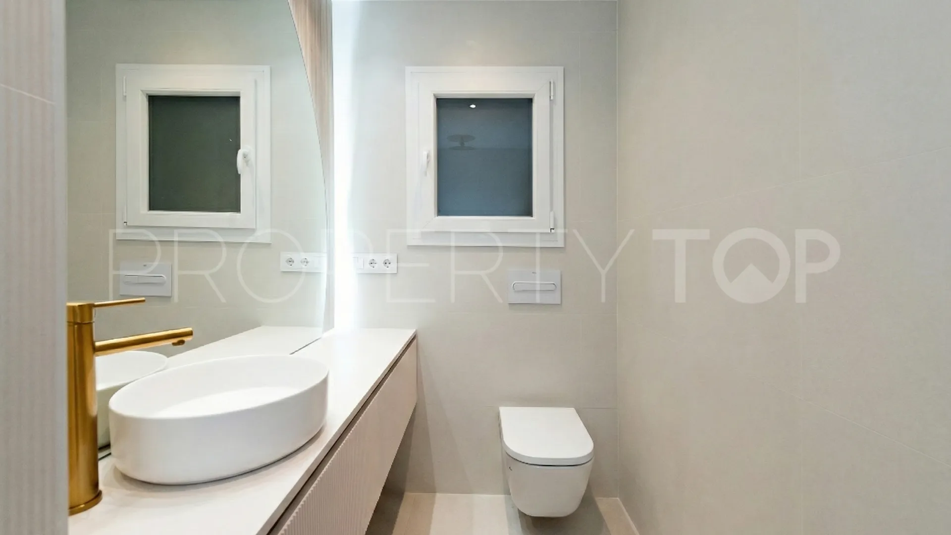 Malaga, apartamento en venta con 3 dormitorios
