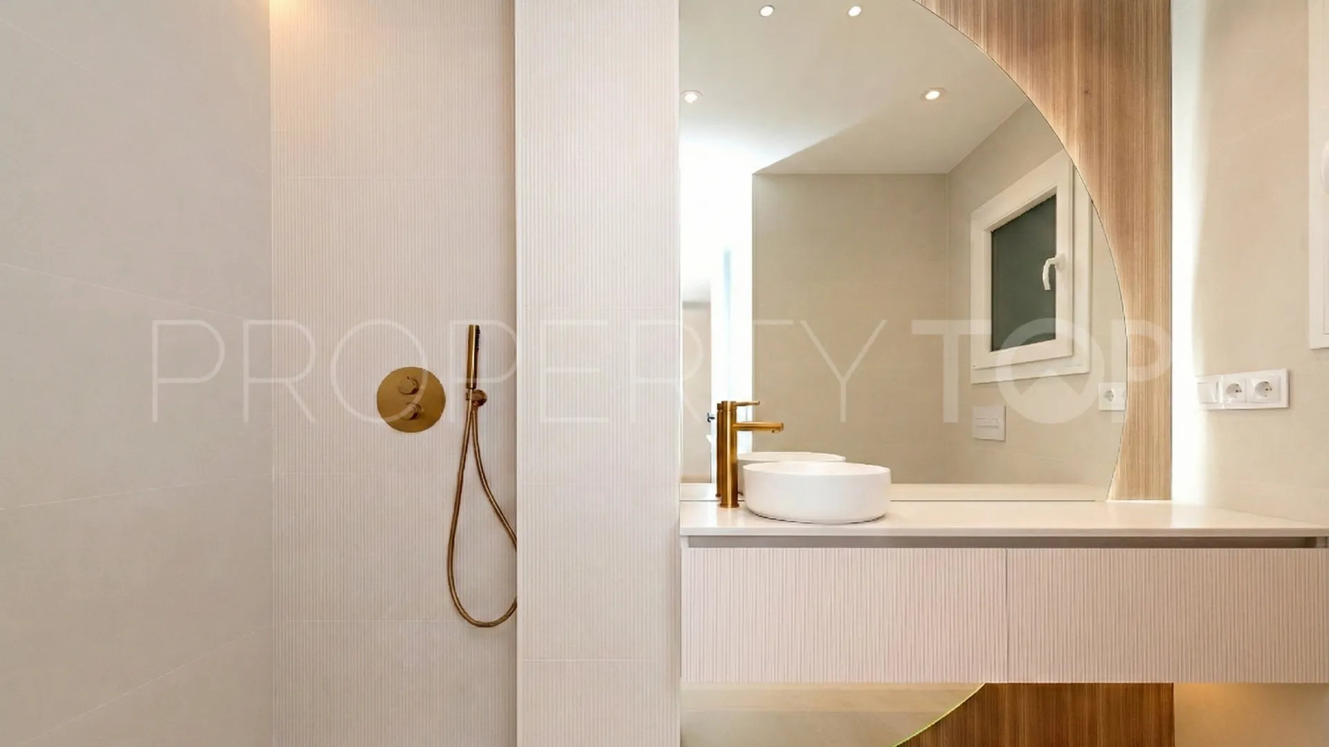 Malaga, apartamento en venta con 3 dormitorios