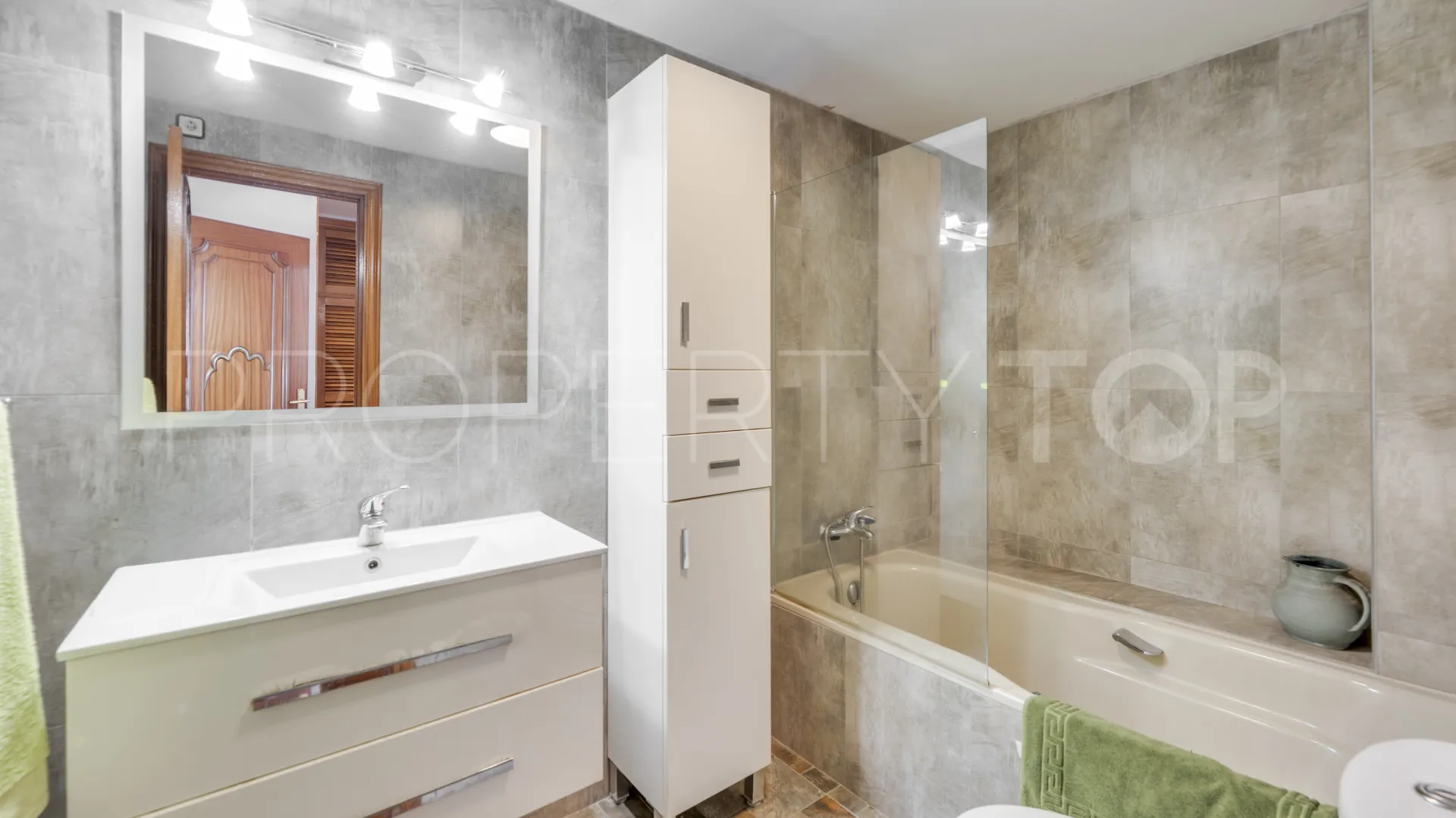 Apartamento en venta en Estepona Ciudad