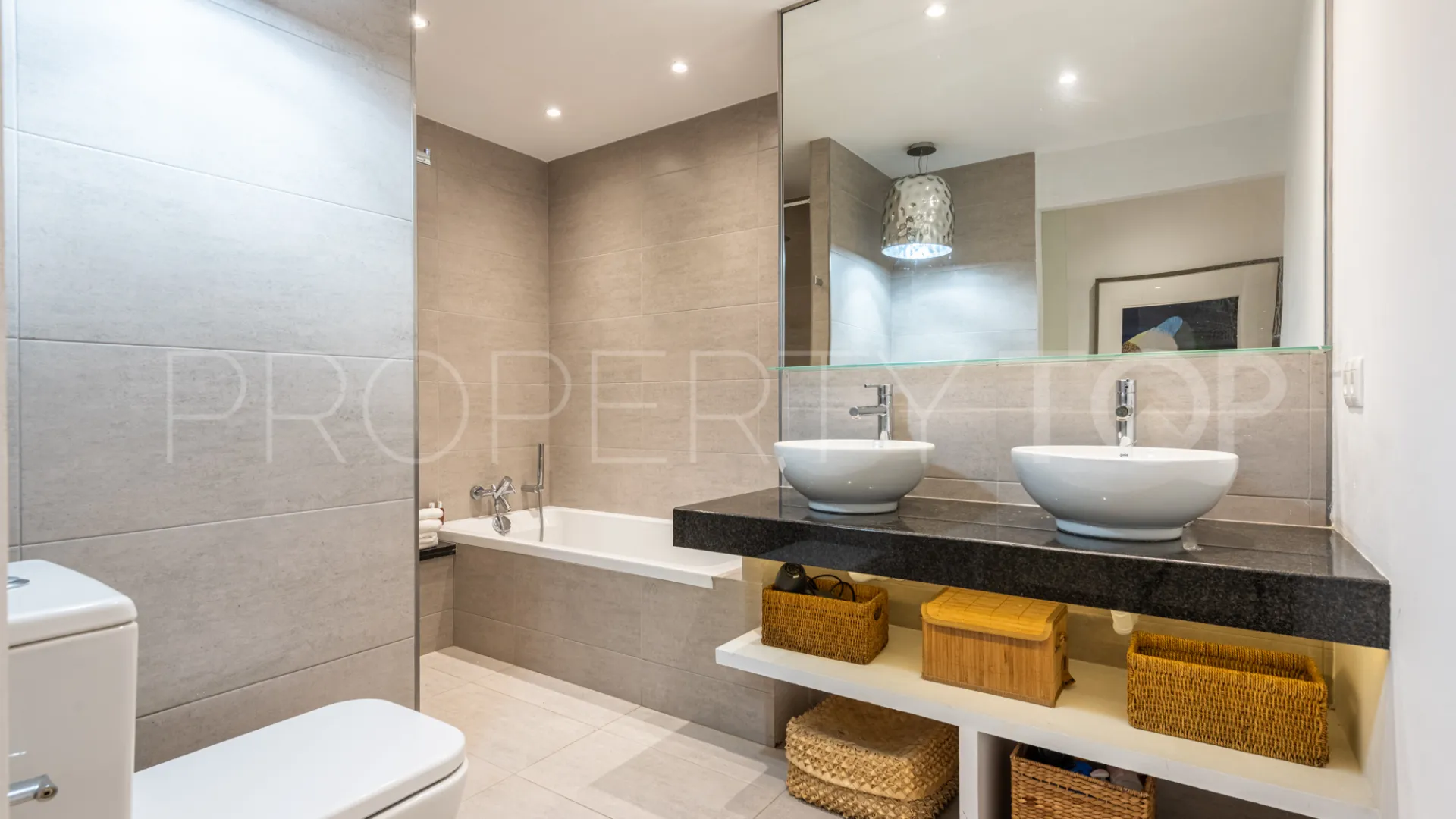 Apartamento de 3 dormitorios en venta en Cumbres del Rodeo