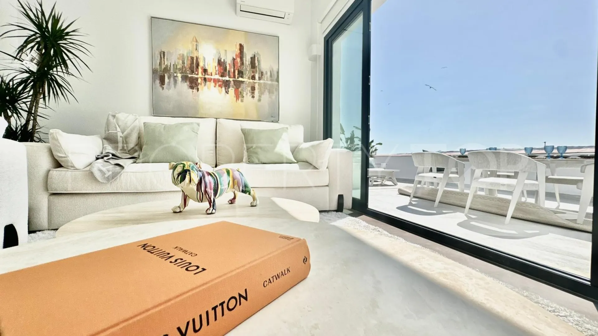For sale Puerto apartment with 3 bedrooms