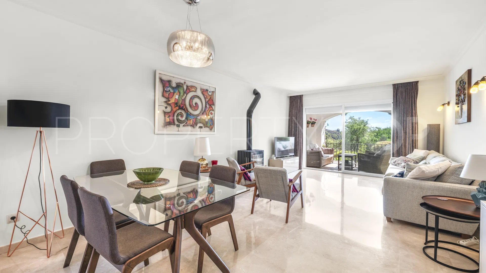 Apartamento planta baja en venta con 3 dormitorios en Altos de La Quinta